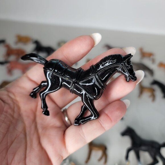 Vintage Plastic Horse Figurines farm playset cake toppers toy horse lot. - Picture 4 of 9